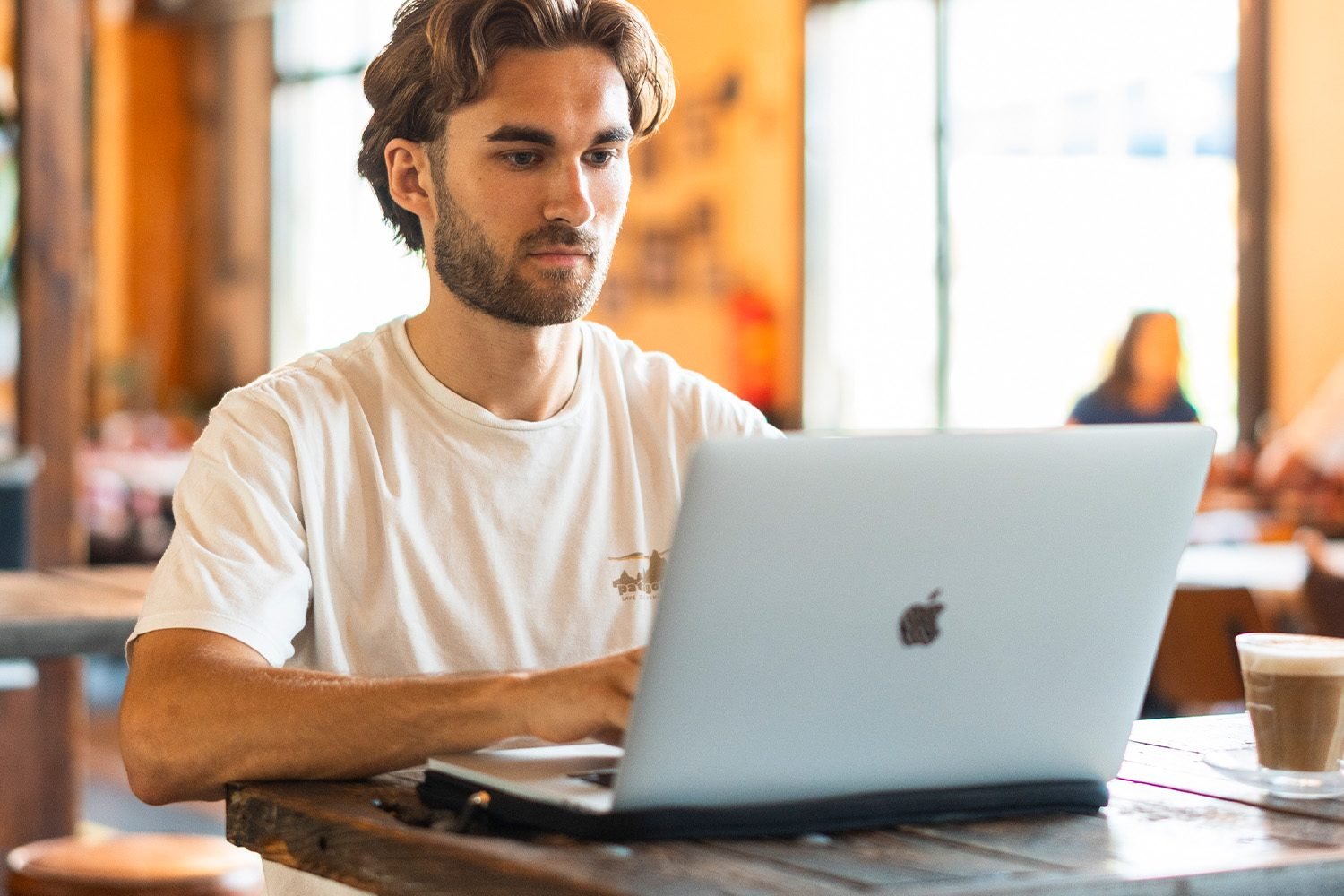 Refurbished Macbook Pro 16 inch met touch bar
