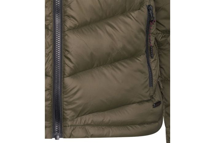 Modena_Padded_Jacket_Pocket__Badge.jpg