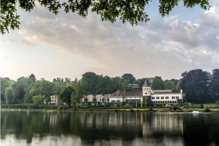 De ultieme verwennerij aan het schilderachtige Meer van Genval De ultieme verwennerij aan het schilderachtige Meer van Genval