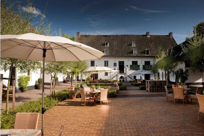 Ervaar luxe en rust in 16e-eeuwse herenboerderij in Zuid-Limburg | incl. culinair 4-gangendiner